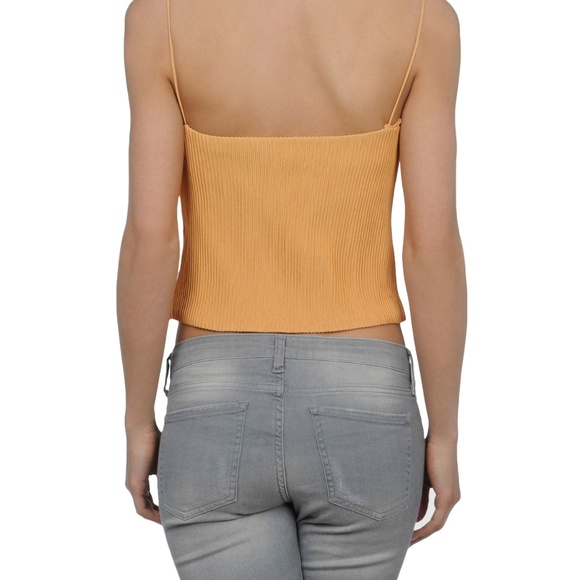 Giorgio Armani Top Size 10(US) Label 46 (IT) NWT - Picture 2 of 4